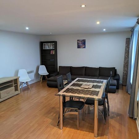 Modern 2 Bed Apartment With Stunning Seaside View Единбург Екстериор снимка