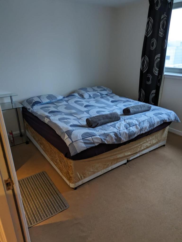 Modern 2 Bed Apartment With Stunning Seaside View Единбург Екстериор снимка